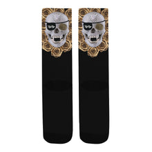 Load image into Gallery viewer, &quot;Diamond skull&quot; black socks
